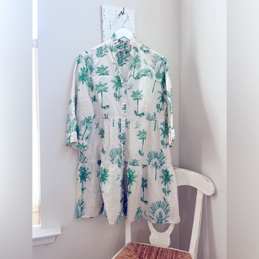 Be Boho Tropical Green and white dress with palms trees and parrots; Size Medium
